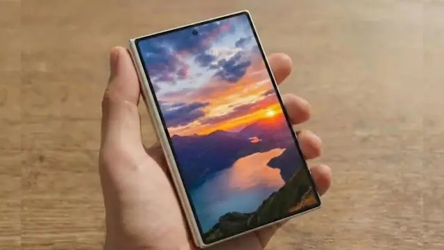 Samsung Galaxy Z Fold 8 and Flip 8 may stick with M13 OLED panels