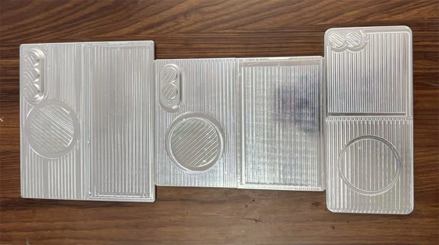 Samsung Galaxy Z Fold8 Wide dummy units leak with a broader foldable design aimed at the premium tier