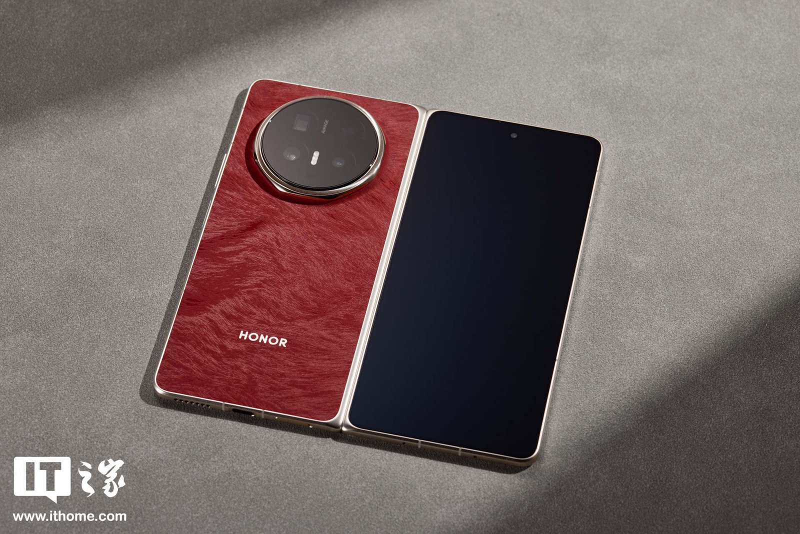 Honor Magic V6 gets MagicOS 10.0.0.126 with AirPods support, eye-tracking page turns, and March 2026 security fixes