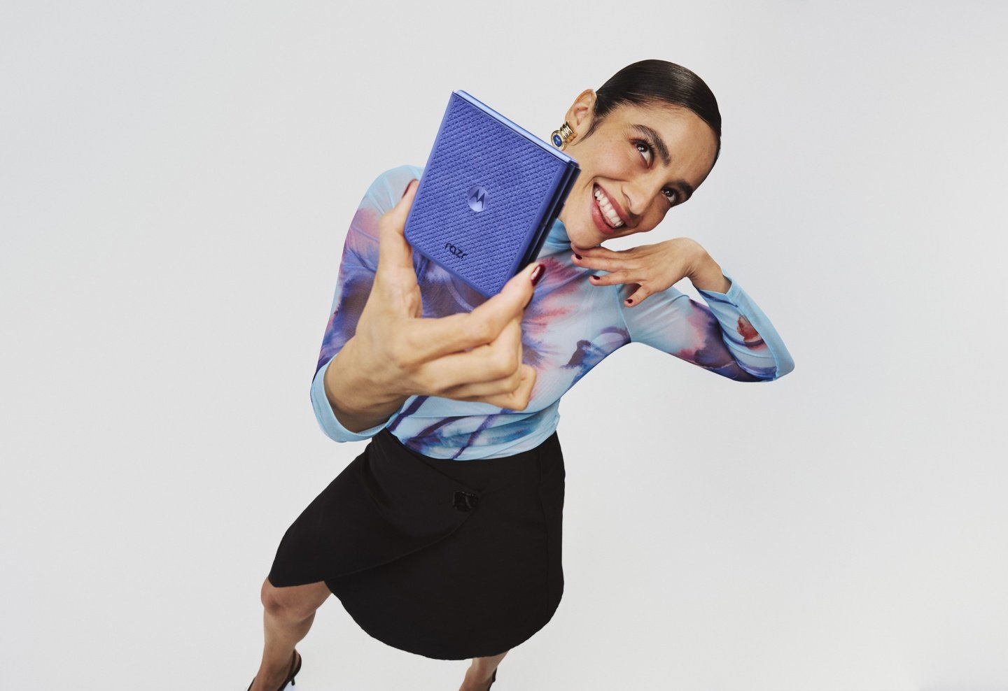 Motorola razr 70 and razr 70 Ultra Promo Images Reveal Colors and Key Specs