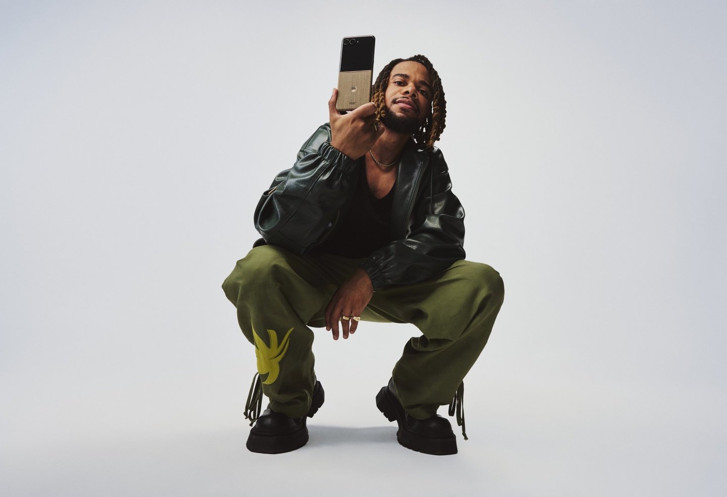 Motorola razr 70 and razr 70 Ultra Promo Images Reveal Colors and Key Specs