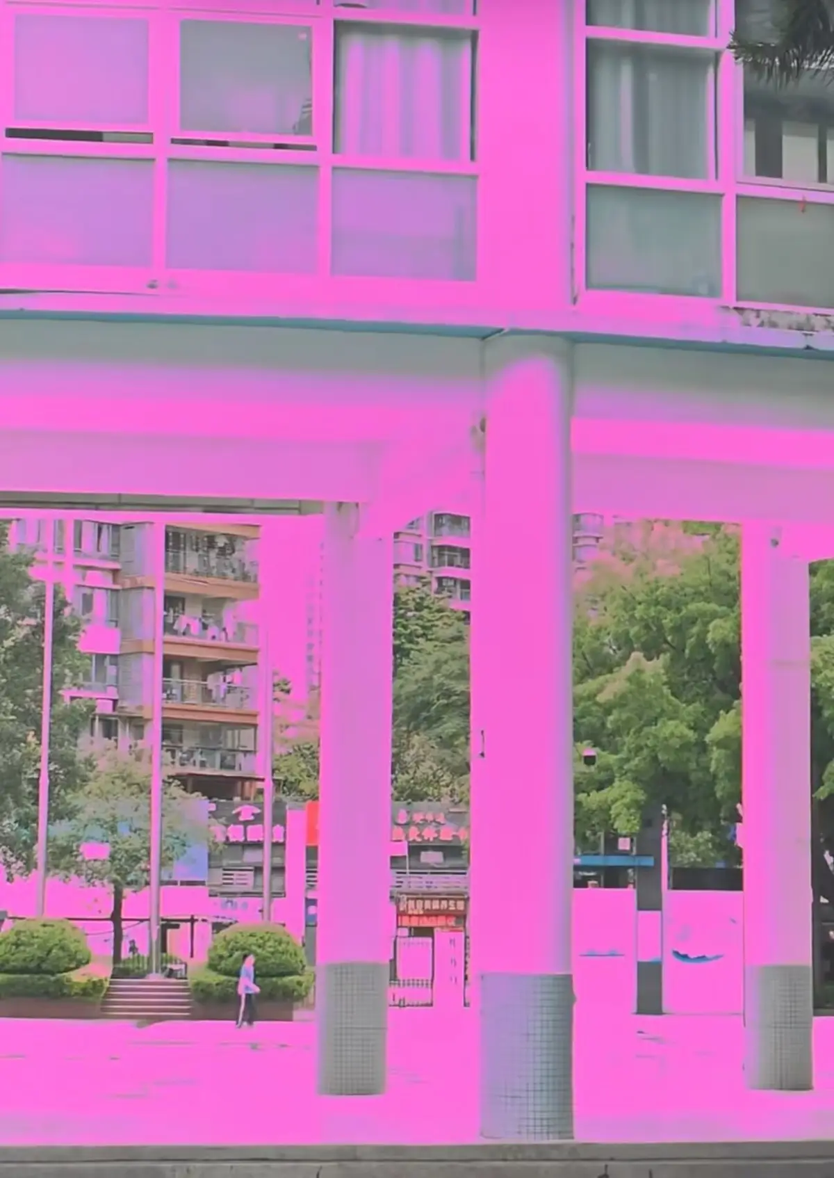 OPPO Says Find X9 Ultra Pink Tint Video Bug Will Be Fixed in a Late-May OTA Update