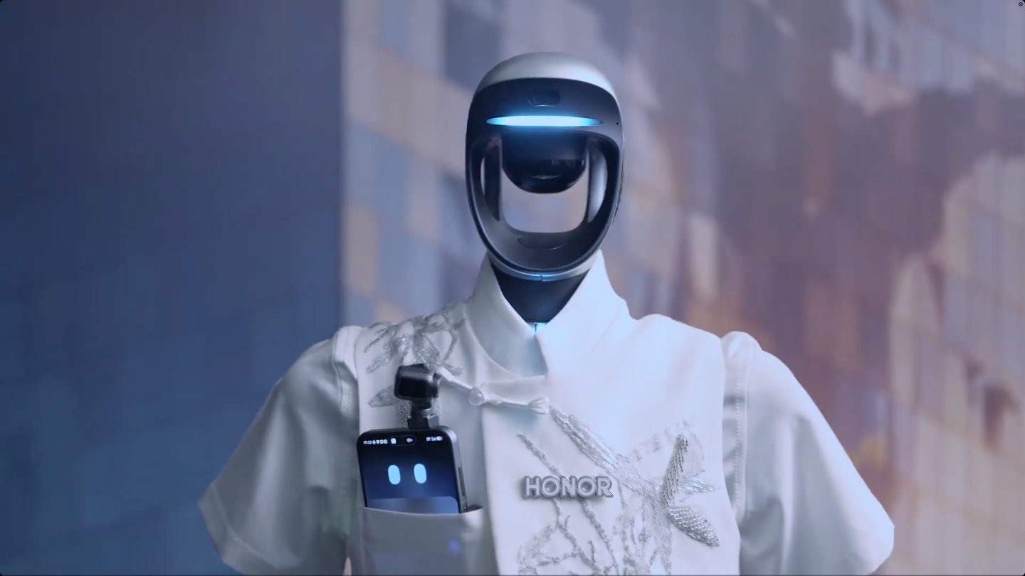 Honor Robot Phone Appears in Shanghai Film Festival Footage Ahead of Q3 Launch detail 6