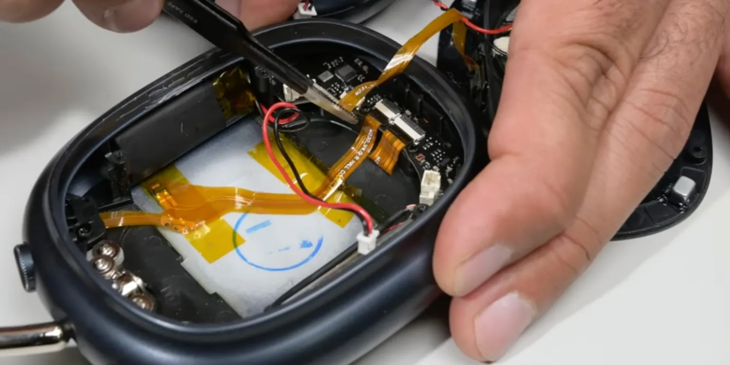iFixit Tears Down Huaqiangbei Apple Watch Ultra 3 and AirPods Clones, Finding Rough Internals and Missing Features