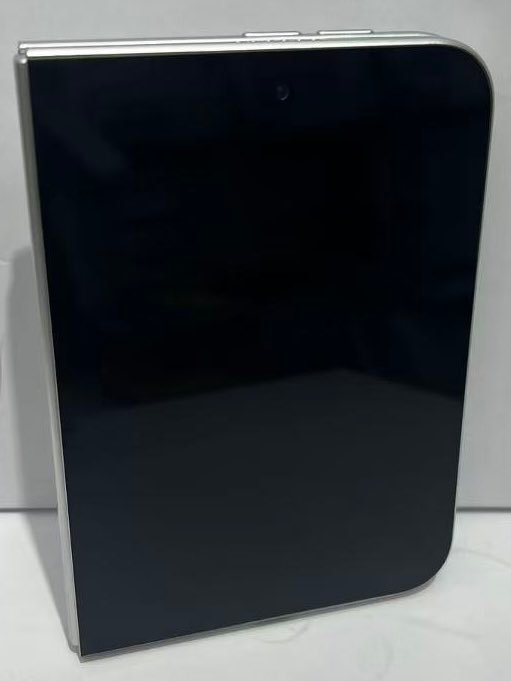 iPhone Fold Dummy Model Leak Shows a White Book-Style Design and 7.8-Inch Inner Display image 4