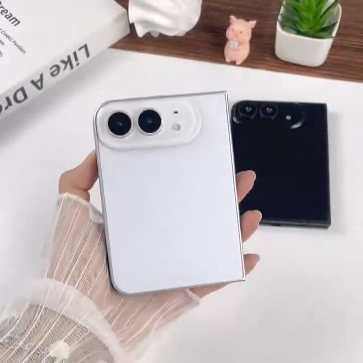 Apple iPhone Ultra Foldable Mockup Appears in Two Color Options details