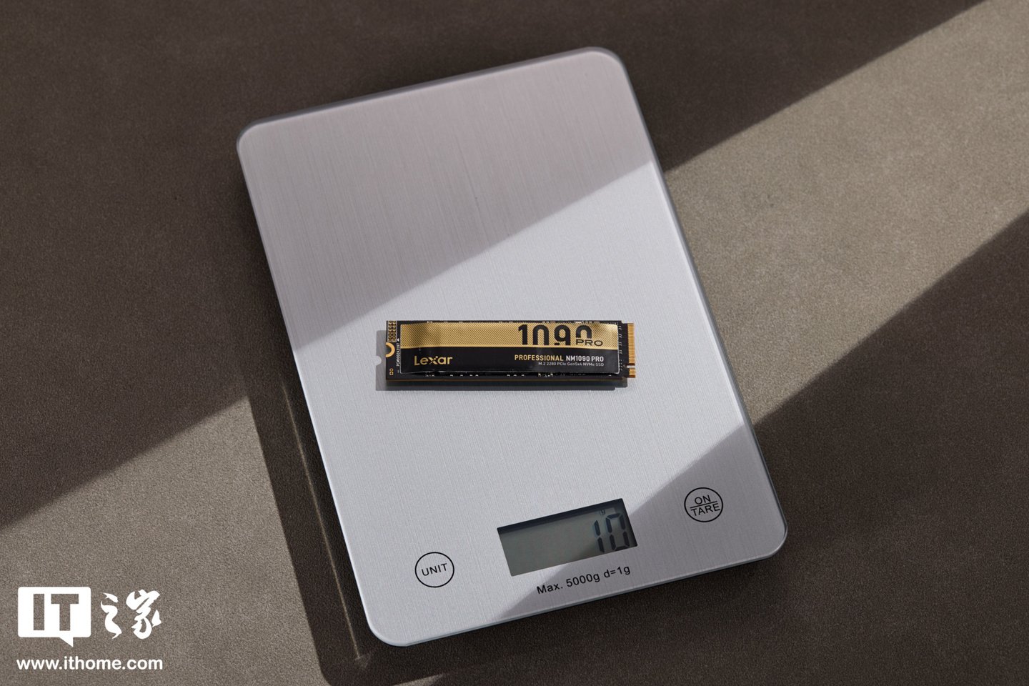 Lexar NM1090 PRO 8TB SSD Gallery Shows a Black-and-Gold PCIe 5.0 Drive Built for AI PCs image 6